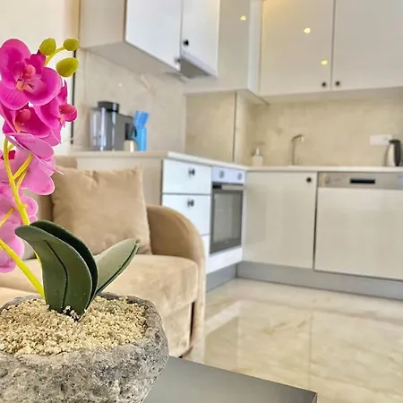 Rose 6 Comfort Living At Cleopatra Apartament